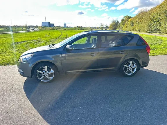 Kia Ceed 2009 photo 3