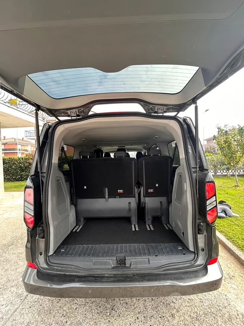 Ford Tourneo Custom 2025 photo 3