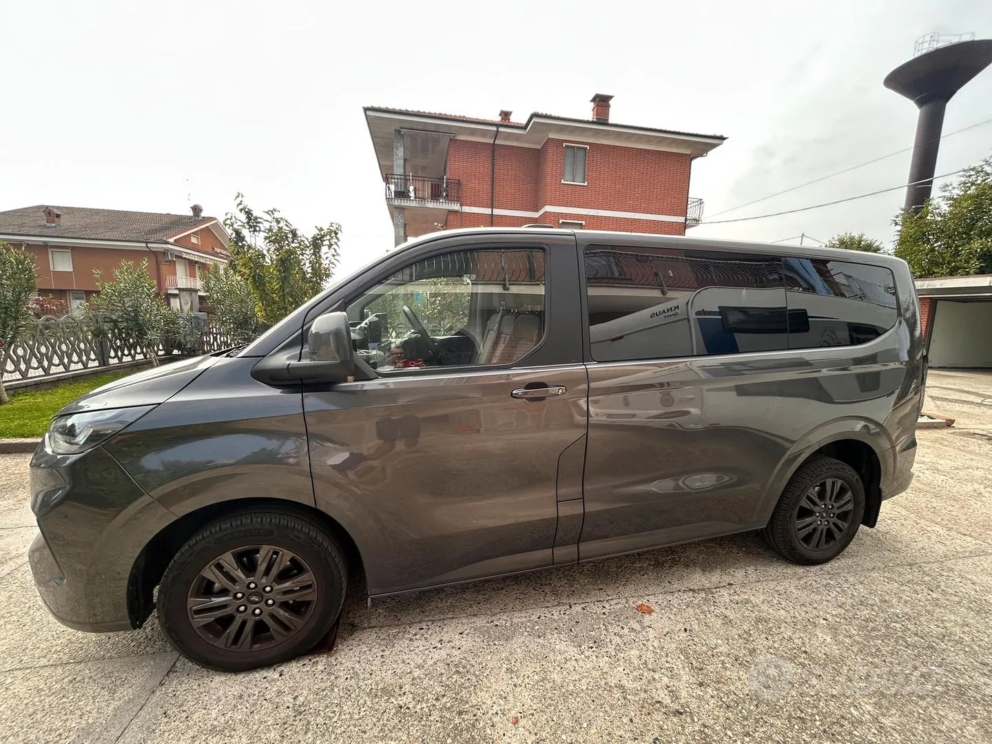 Ford Tourneo Custom 2025 photo 5