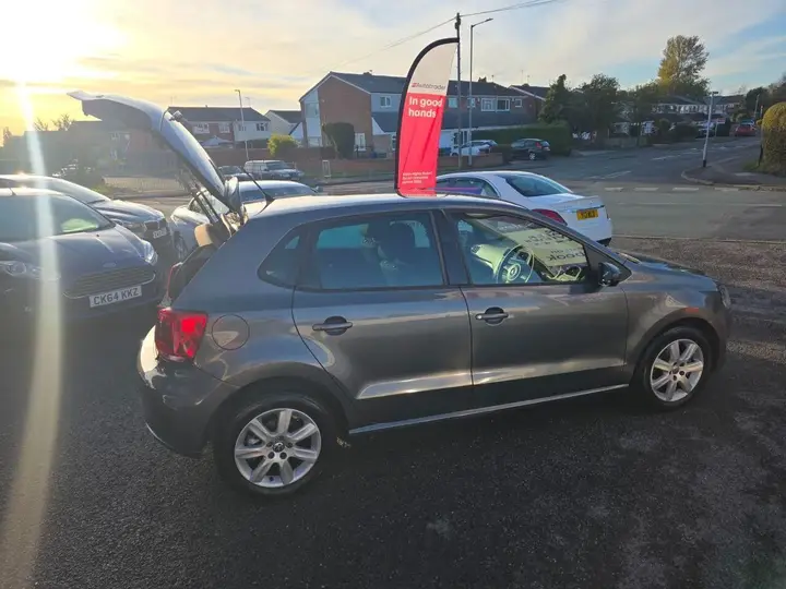 Volkswagen Polo 2014 photo 4