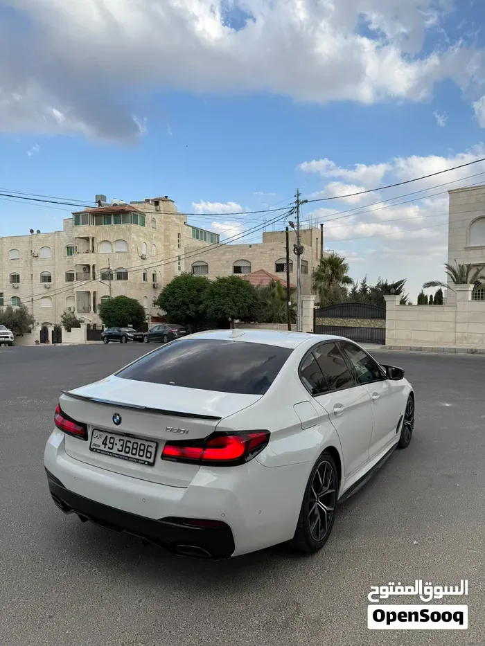 BMW 530I 2023 photo 4