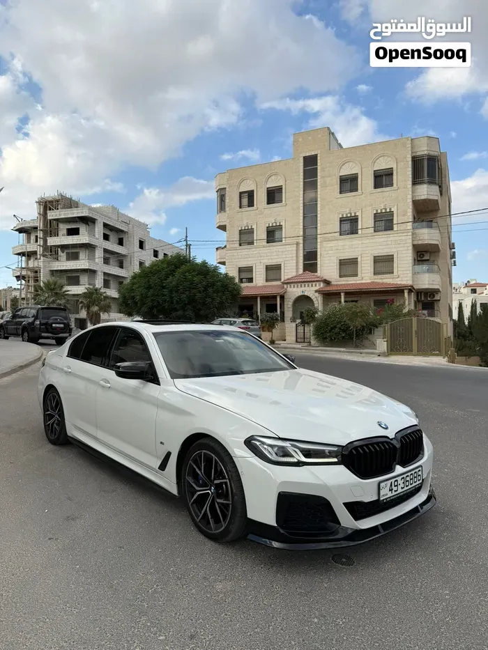 BMW 530I 2023 photo 3