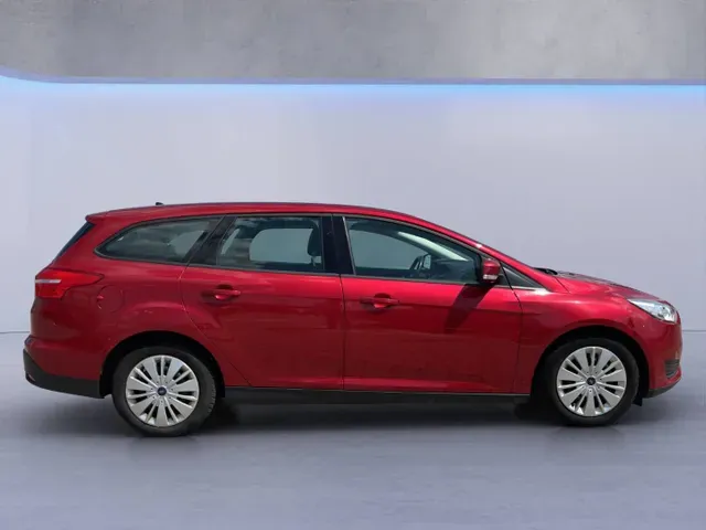 Ford Focus 2015 photo 3