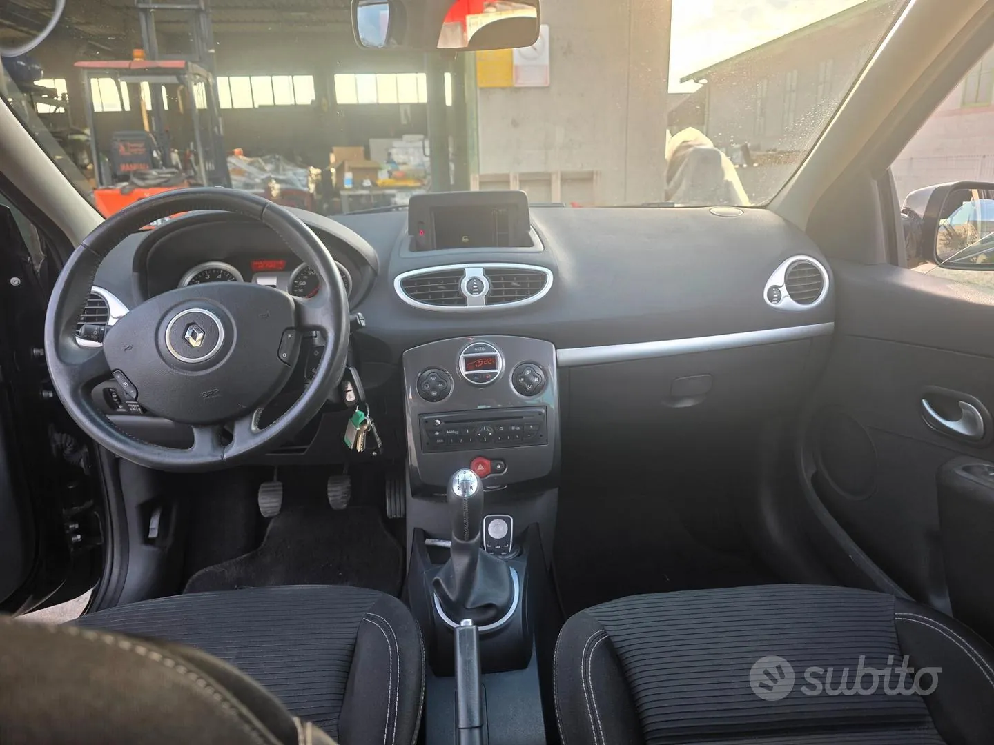 Renault Clio 2012 photo 5