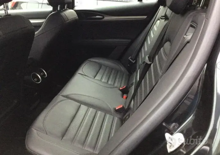 Alfa Romeo Stelvio 2023 photo 5