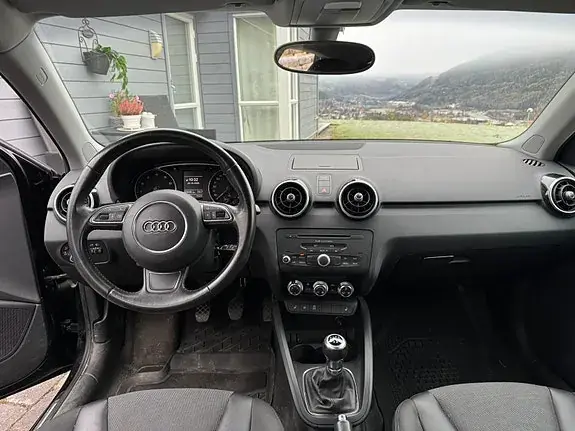 Audi A1 2012 photo 5