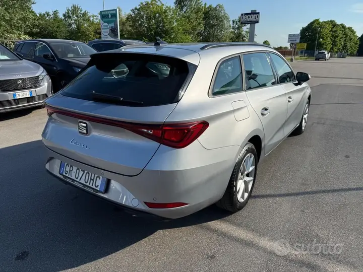 Seat Leon 2023 photo 4