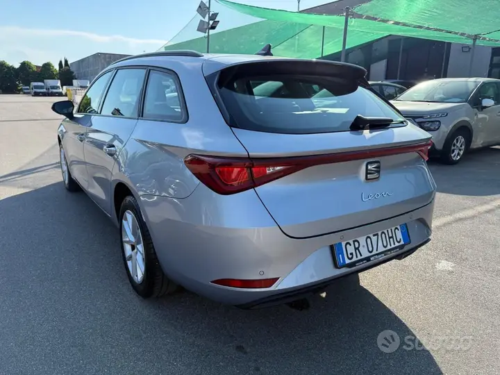 Seat Leon 2023 photo 3