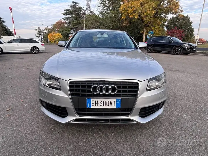 Audi A4 2011 photo 5