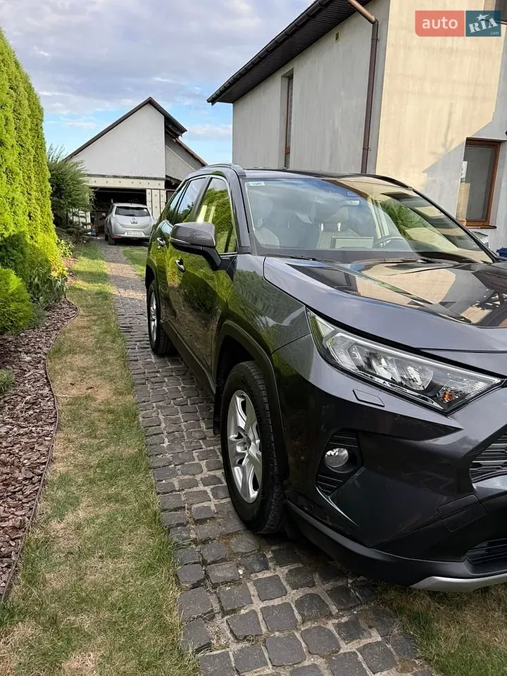 Toyota Rav4 2021 photo 4