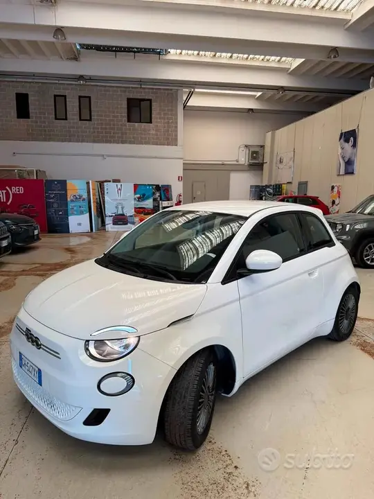 Fiat 500 500E