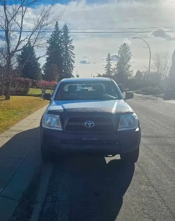 Toyota Tacoma 2011 photo 2