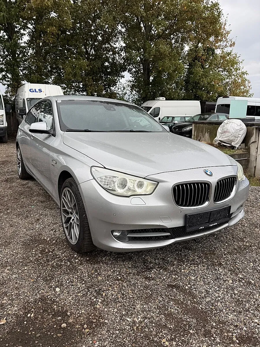 BMW 5 Series 2011 photo 5