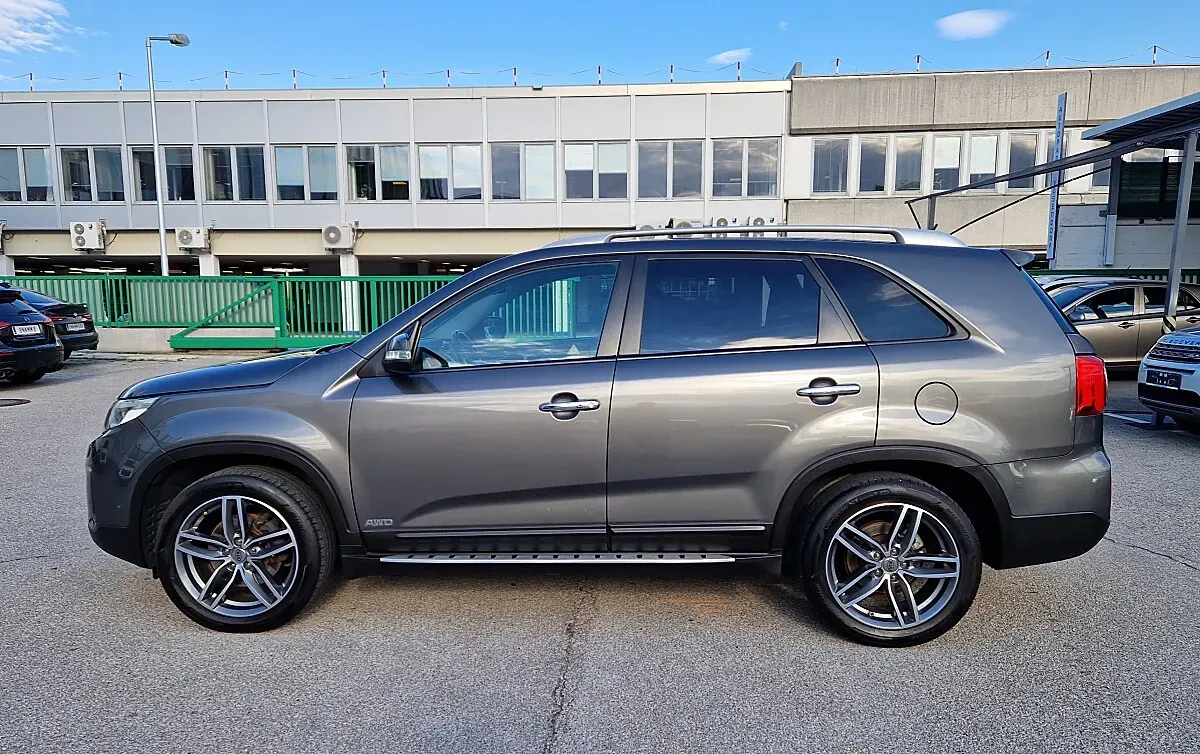 Kia Sorento 2014 photo 2