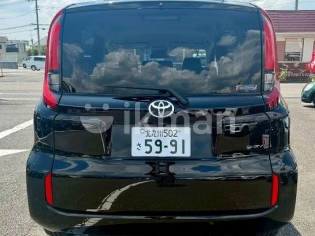 Toyota Sienta 2026 photo 4
