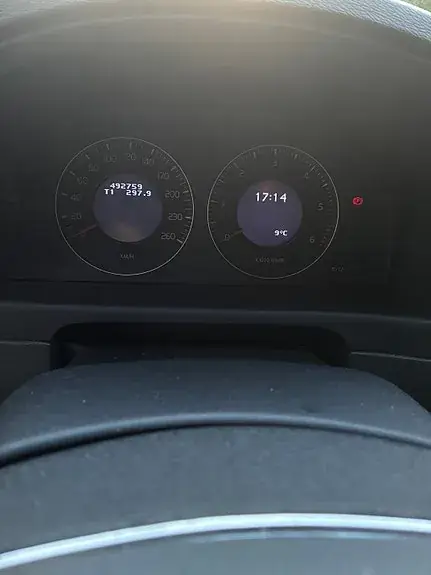 Volvo V70 2010 photo 5