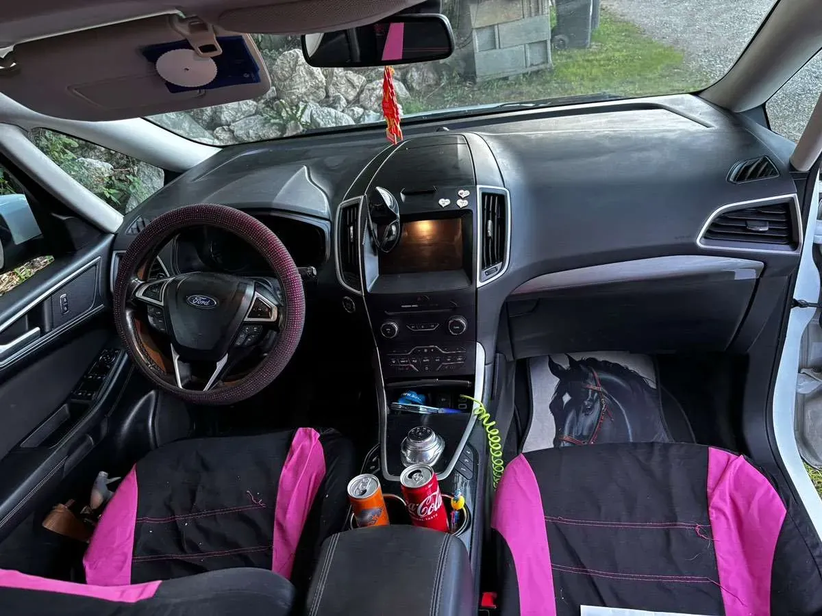 Ford Galaxy 2018 photo 2