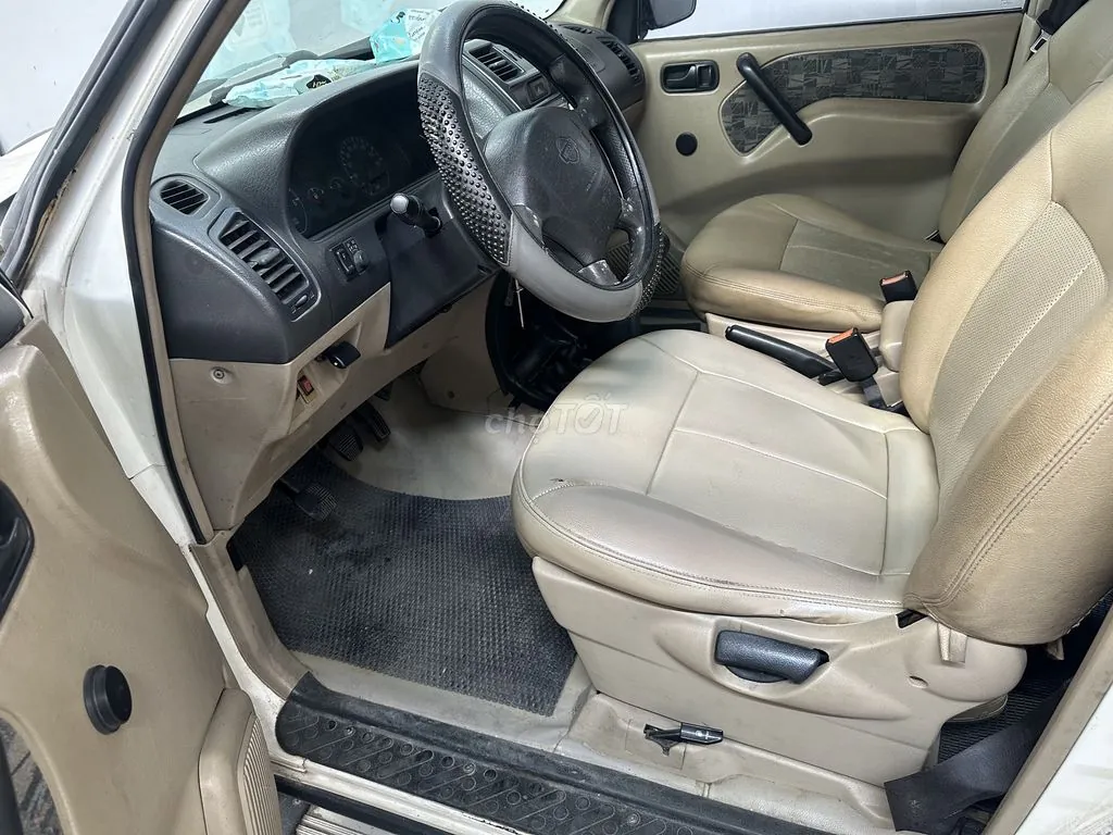 Nissan Terrano 2000 photo 5