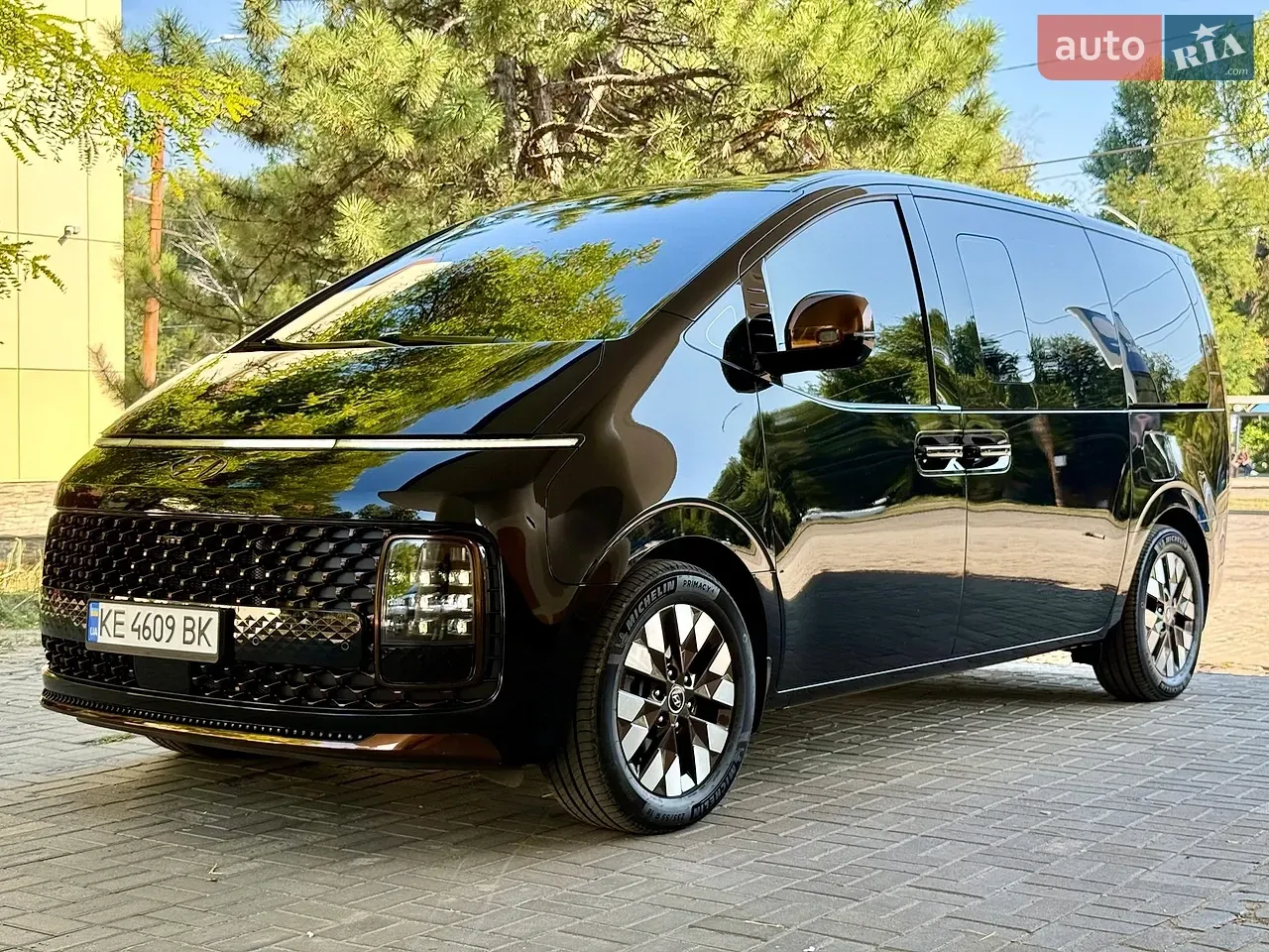 Hyundai Staria