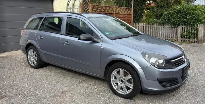 Opel Astra Caravan