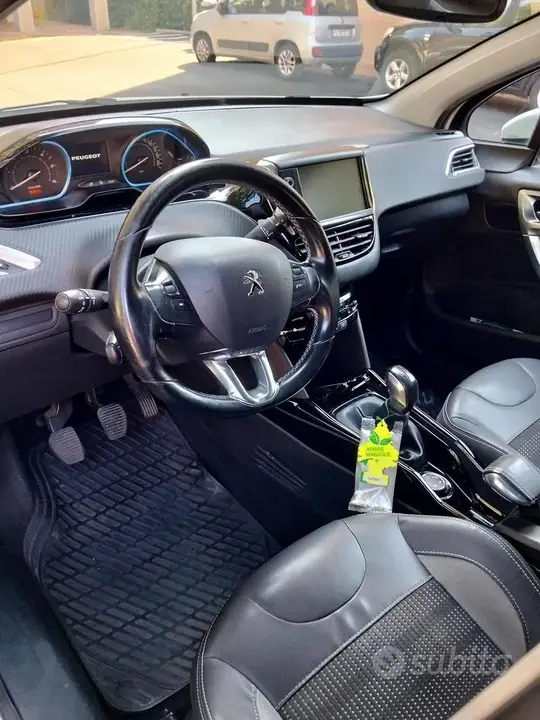 Peugeot 2008 2017 photo 3