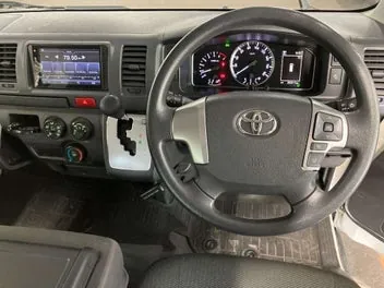 Toyota Hiace 2022 photo 5