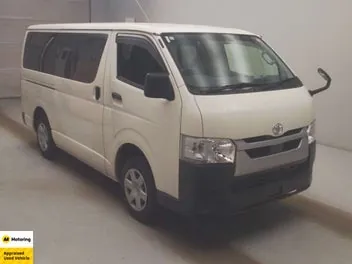 Toyota Hiace 2022 photo 2