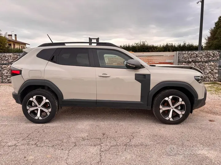 Dacia Duster 2025 photo 4