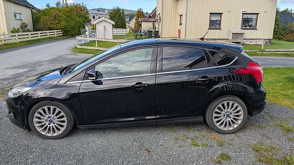 Ford Focus 2011 photo 3