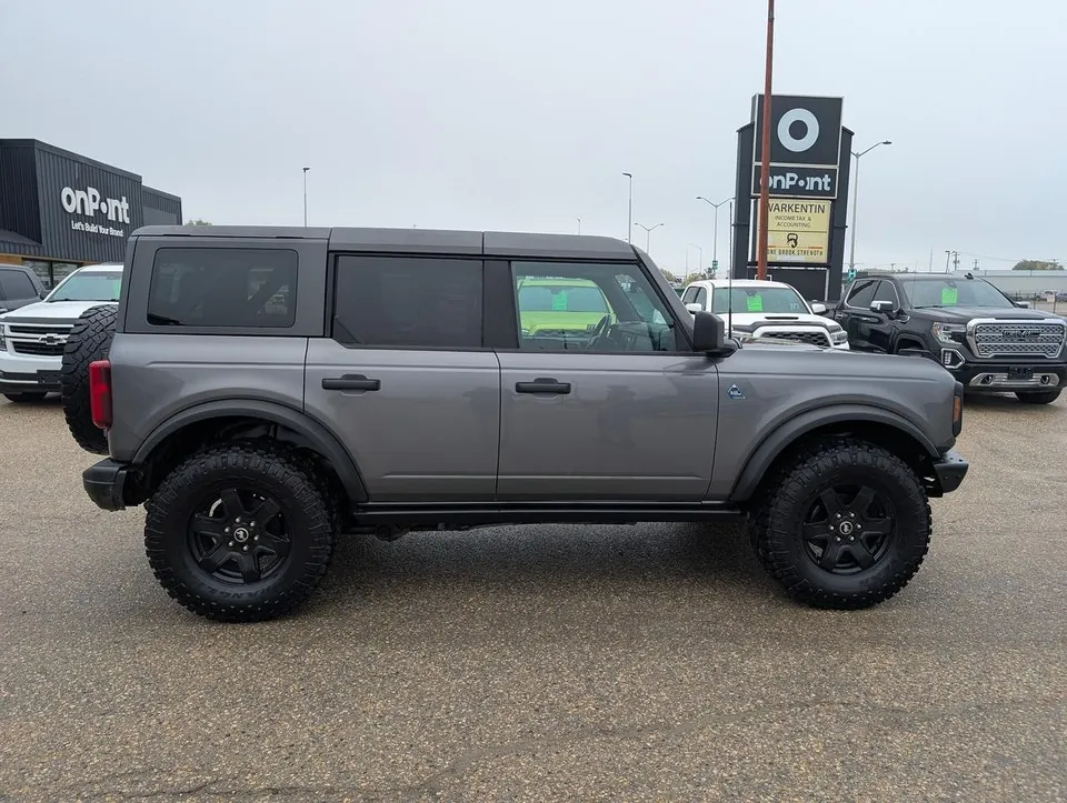 Ford Bronco 2021 photo 3