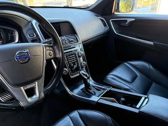 Volvo Xc60 2017 photo 4