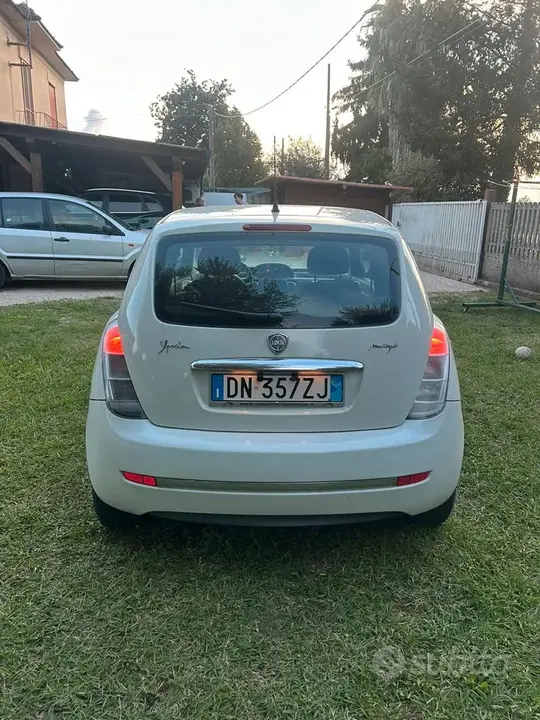 Lancia Ypsilon 2008 photo 3