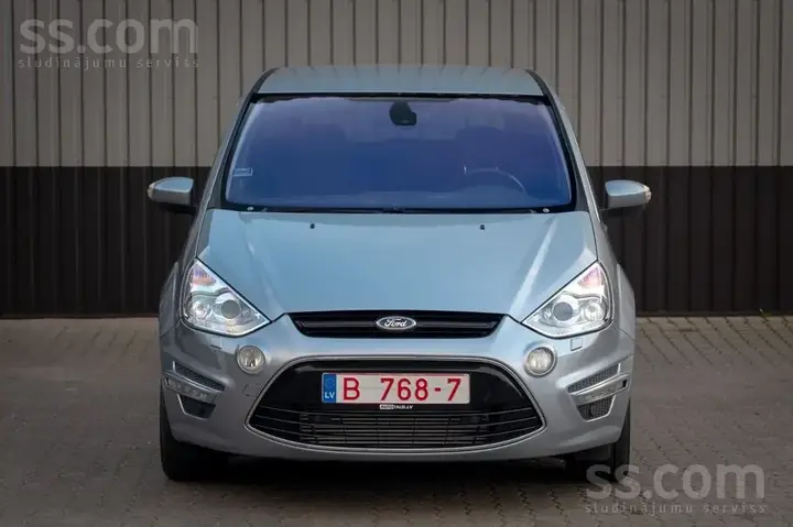 Ford S-Max 2012 photo 2