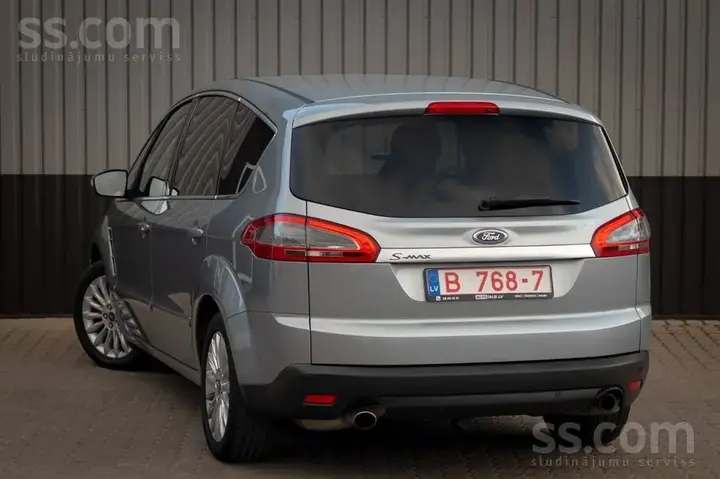 Ford S-Max 2012 photo 4