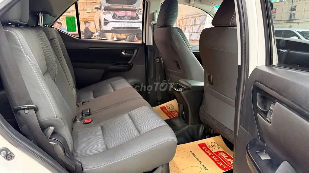 Toyota Fortuner 2023 photo 4