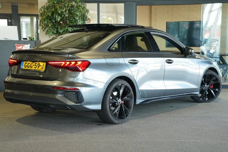 Audi A3 2021 photo 2