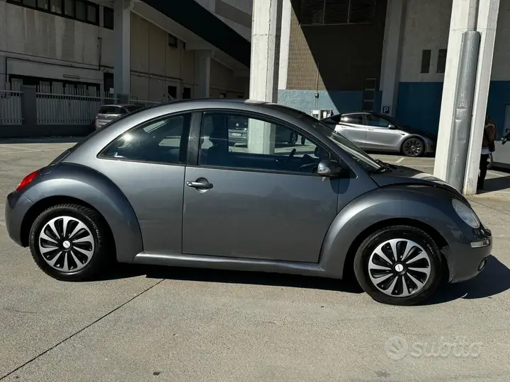 Volkswagen New Beetle 2007 photo 4