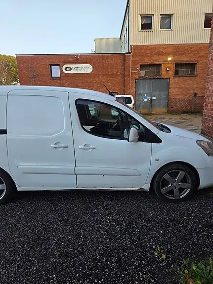 Citroen Berlingo 2016 photo 2