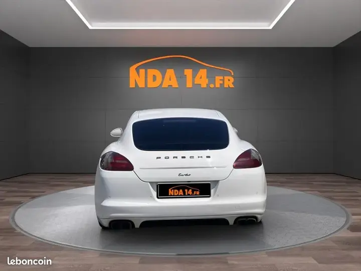 Porsche Panamera 2011 photo 5