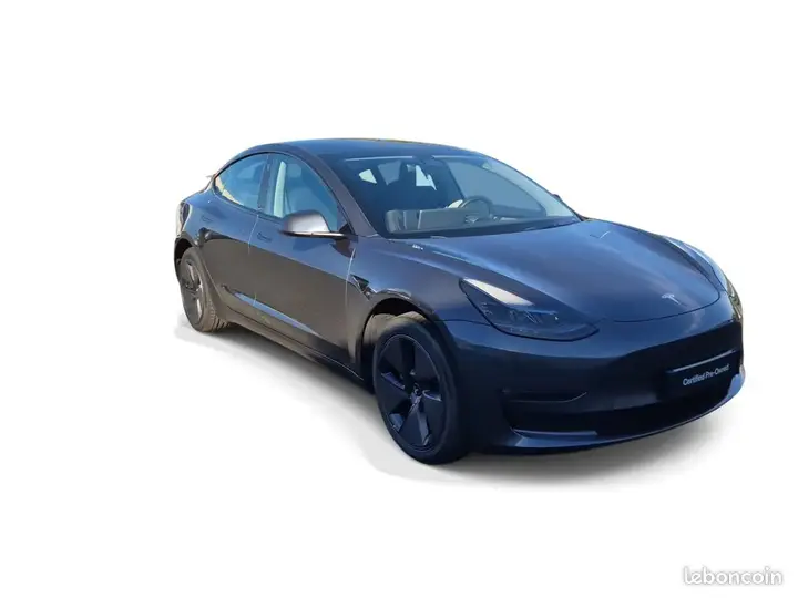 Tesla Model 3 2023 photo 3