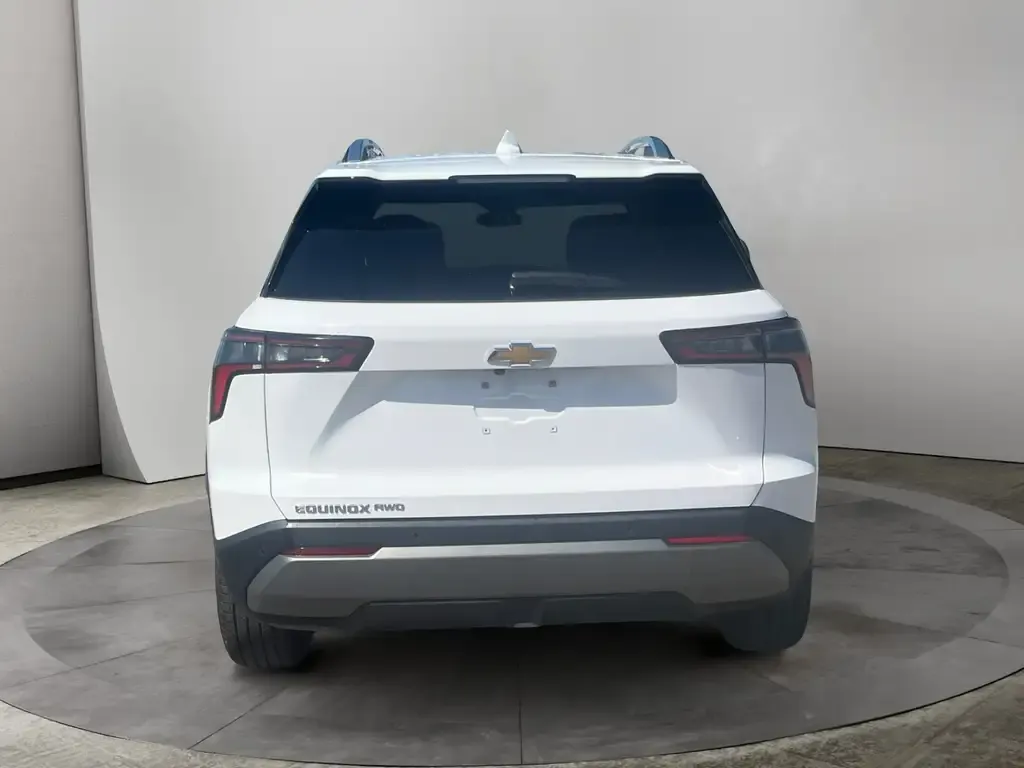 Chevrolet Equinox 2026 photo 4