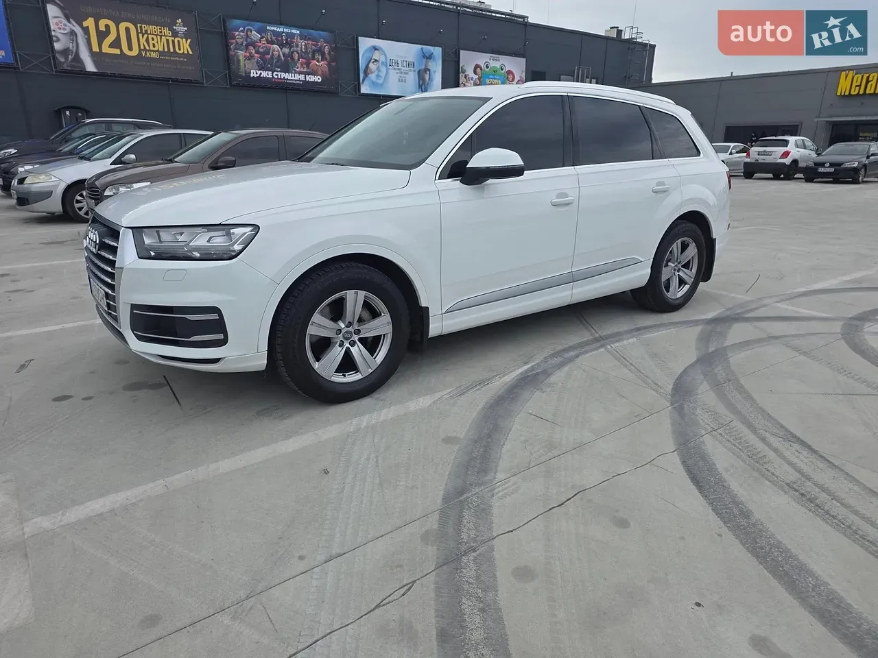 Audi Q7 2017 photo 2