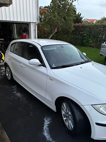 BMW 118D 2008 photo 3
