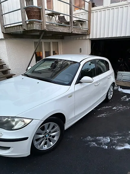 BMW 118D 2008 photo 2