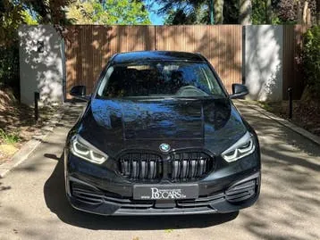 BMW 1 Series 2023 photo 2