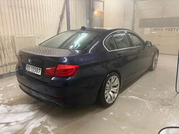 BMW 520D 2010 photo 2