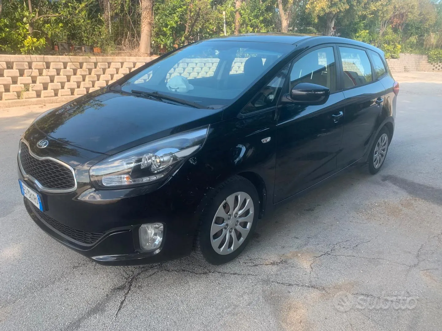 Kia Carens 2013 photo 3