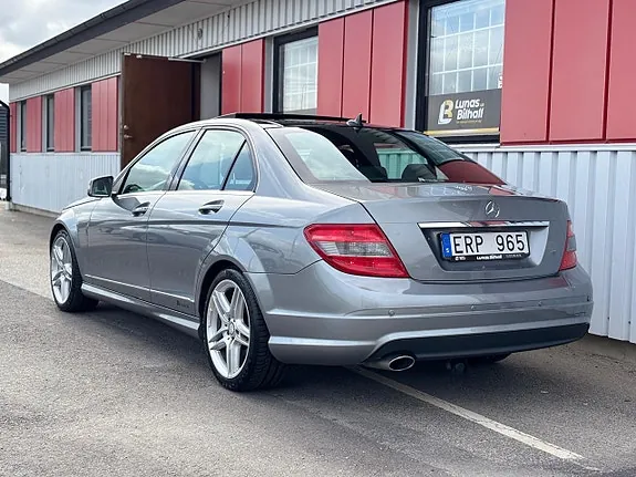 Mercedes-Benz C220 2011 photo 4