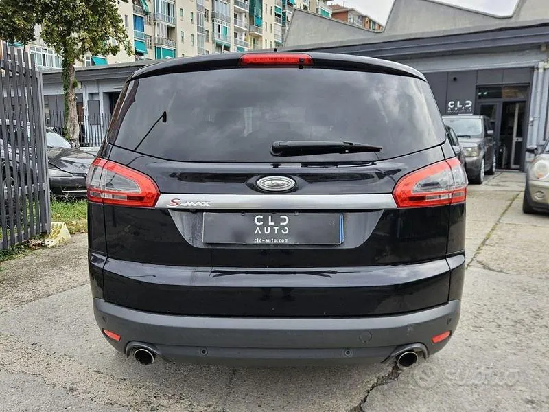 Ford S-Max 2010 photo 4