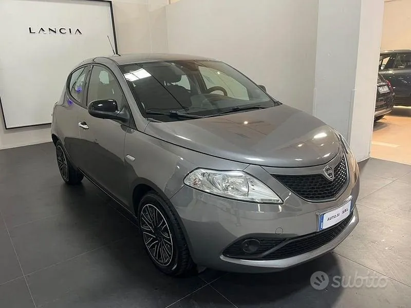 Lancia Ypsilon 2018 photo 3